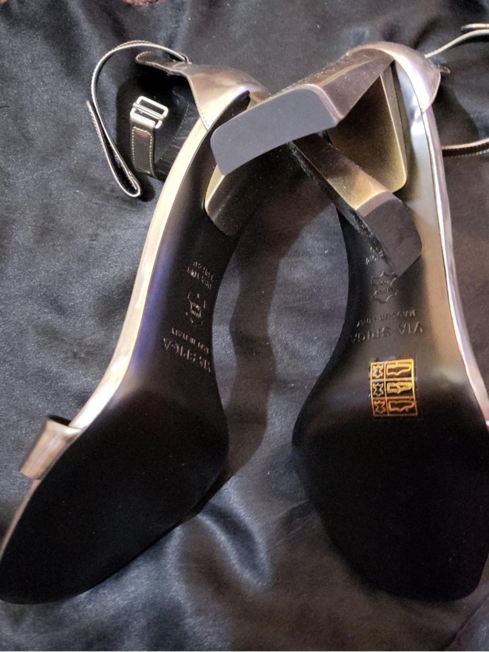 VIA SPIGA Womens Gold Heel Faxon Square Toe Buckle Leather Sandals 9.5 M - Picture 14 of 14